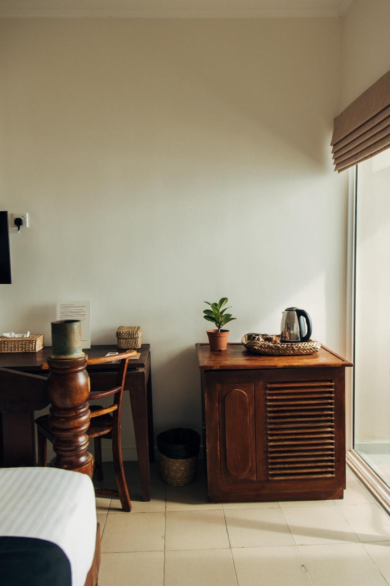 Neevana Hotel Hikkaduwa Ngoại thất bức ảnh