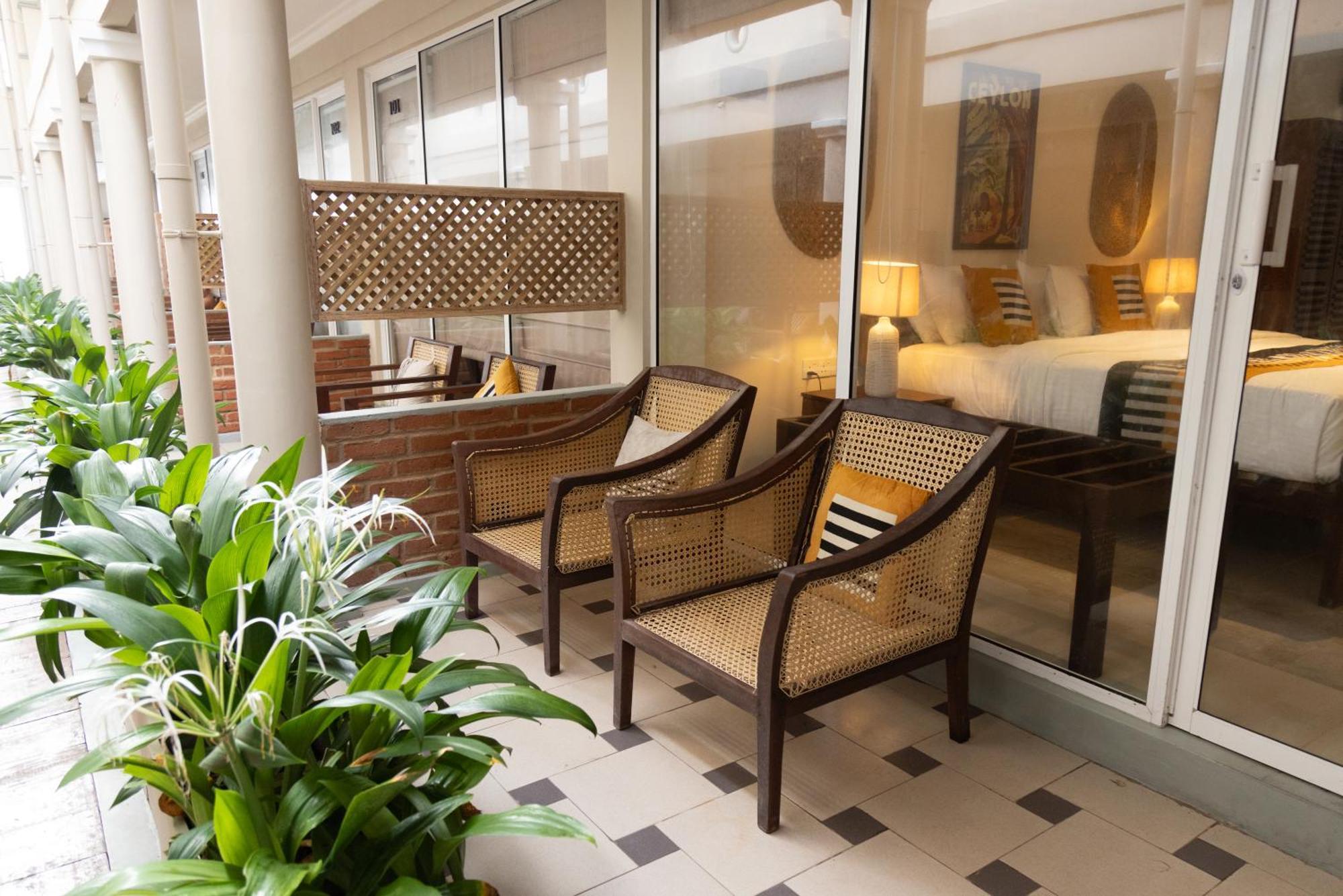 Neevana Hotel Hikkaduwa Ngoại thất bức ảnh